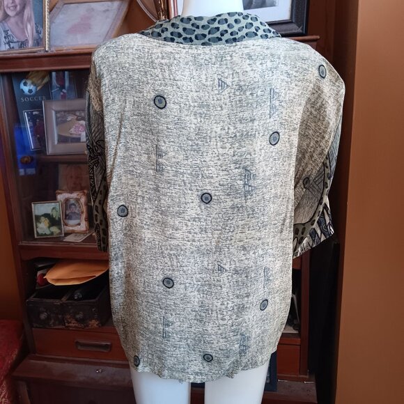 Vintage 1980s Womens Elephant Blouse Large Green Rayon Printed by Sea Suns Top L - Picture 6 of 7